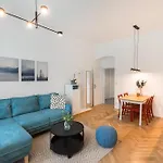 Urban One-Bedroom Apartment